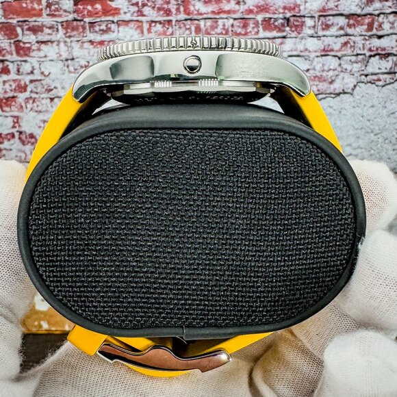 Breitling Superocean Yellow Dial 44mm - A17367 - FULL SET - Picture 10 of 11